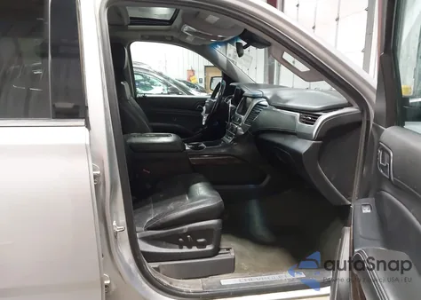 2015 Chevrolet Suburban 1500 Lt z USA, uszkodzony, nr VIN 1GNSKJKC7FR168035